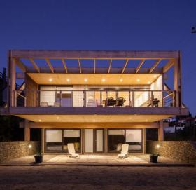 “脚手架”支撑的观景住宅：Tacna小屋