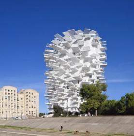 重新定义塔楼 - 白色巨树，法国 / 藤本壮介建筑设计事务...