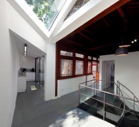 古典与现代的碰撞——沙滩四合院 / WEI建筑