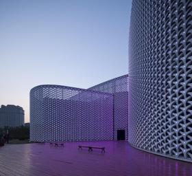 湖边的茉莉花——南京六合规划展示馆-茉莉花馆 / 张雷联...