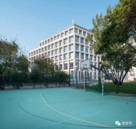 干干净净的——办公楼外立面